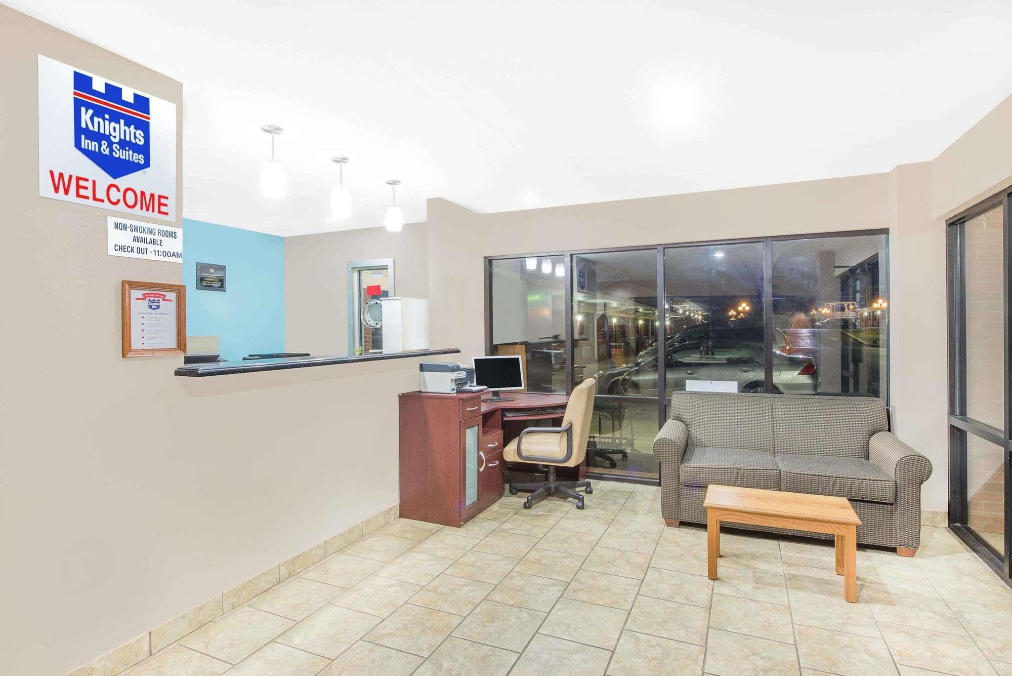 Hotel Express Anniston/Oxford Екстер'єр фото